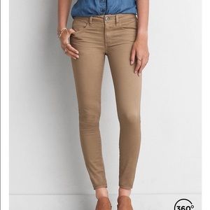 Khaki American Eagle super stretch jegging