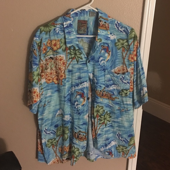 Throw on men's Hawaiian shirt