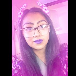 Meet your Posher, Briceida