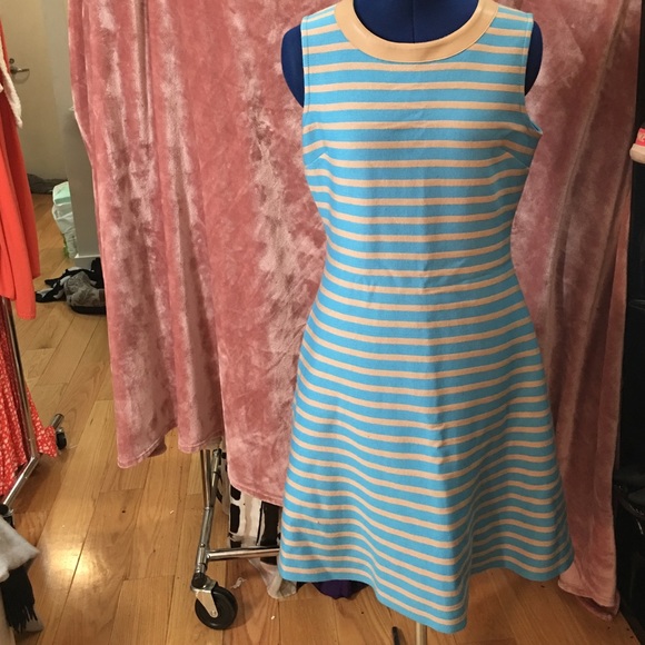 St John Sleeveless Dress Size 6