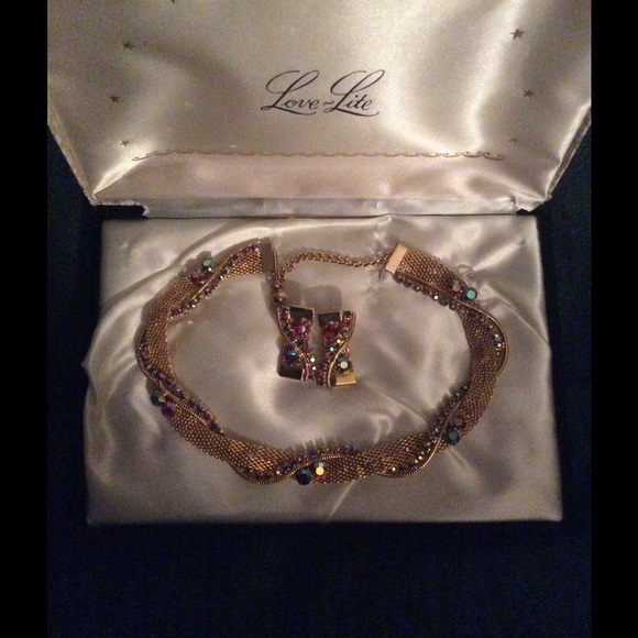 Classic Vintage Parure Choker-Earrings set in box. - Picture 4 of 4