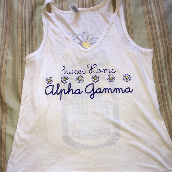 Alpha Gamma Delta Top 😊