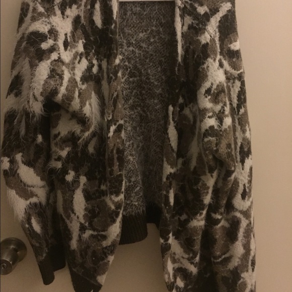 Furry Pattern Cardigan - Picture 2 of 3