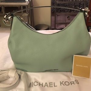 Michael Kors Isabella shoulder bag color celadon