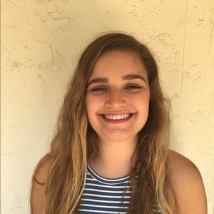 Meet your Posher, Lauren