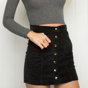 BRANDY MELVILLE BLACK SKIRT