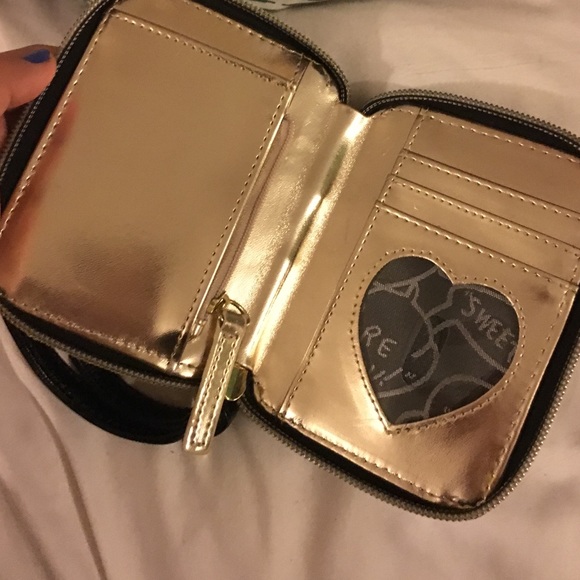 Small Betsy Johnson Wristlet - Picture 2 of 3