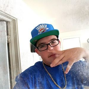 Meet your Posher, Victor