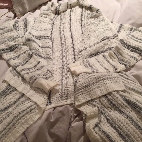 Gilly Hicks Open Front Sweater/Shrug - Picture 1 of 3