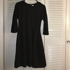 Gap black pleated dress sz 6