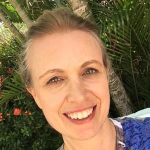 Meet your Posher, Julie allen