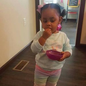 Meet your Posher, Henny