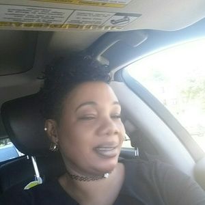 Meet your Posher, Sharon