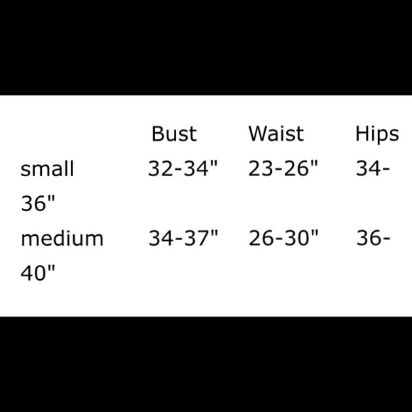 The Carrie Underwood sexy jumper - Picture 4 of 4