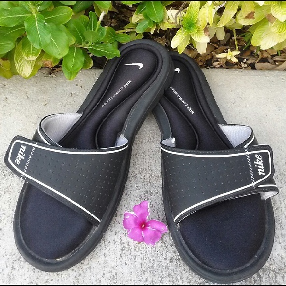 Nike Comfort Slides/Sandals!