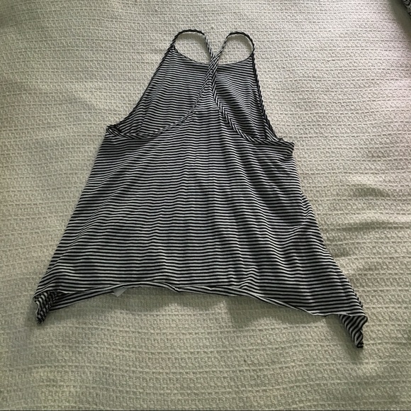 ❌SOLD❌NWT Hollister stripped tank top - Picture 4 of 5