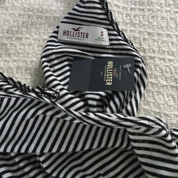 ❌SOLD❌NWT Hollister stripped tank top - Picture 5 of 5