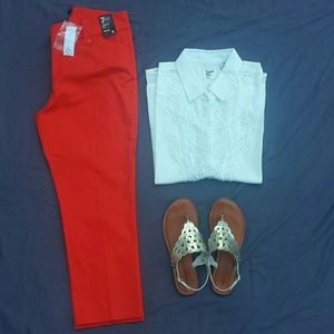 NWT Cropped pants
