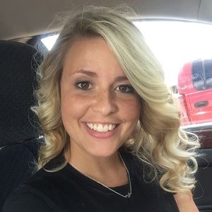 Meet your Posher, Britni