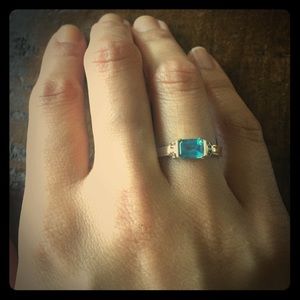 Topaz and diamond ring in 14k gold