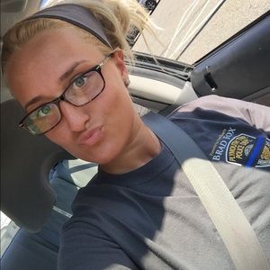 Meet your Posher, Angie