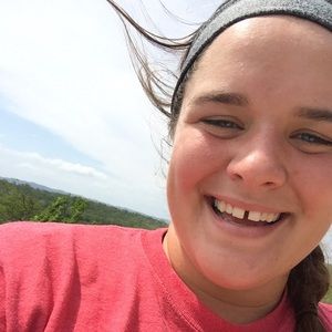 Meet your Posher, Clarissa