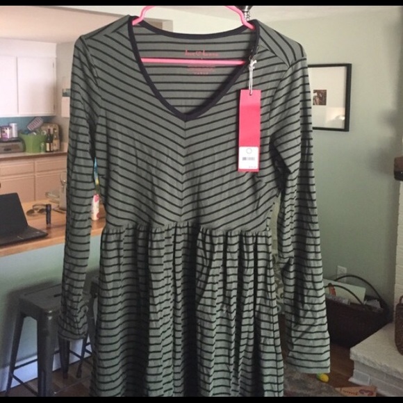 NEW WITH TAGS  Hanna Andersson Dress small