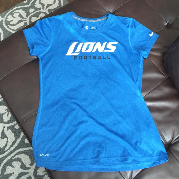 Women's Detroit Lions t-shirt