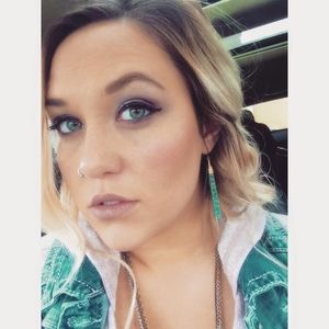 Meet your Posher, Brianne