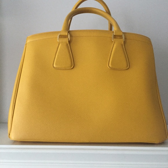 Prada saffiano parabola tote - Picture 2 of 4