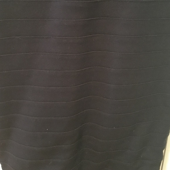 LBD - Picture 3 of 4