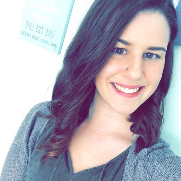 Meet your Posher, Mara - Picture 4 of 6