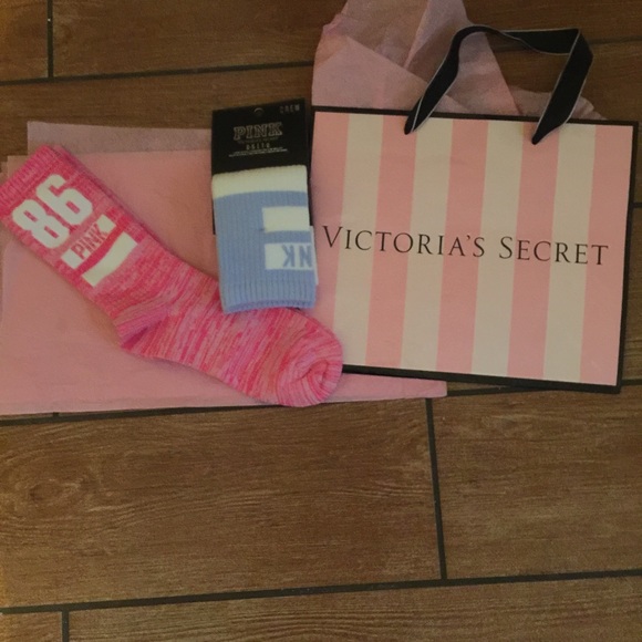 New Victoria secret pink socks.