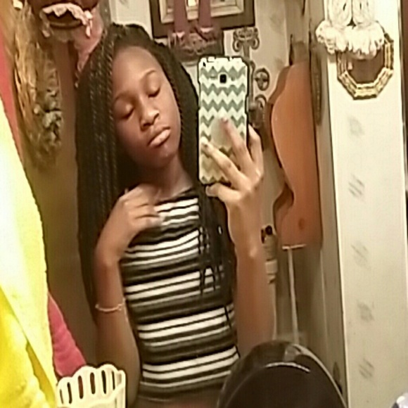 Meet your Posher, Trinity - Picture 1 of 1