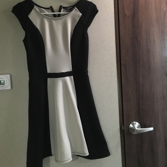 Black and Tan dress - Picture 1 of 2