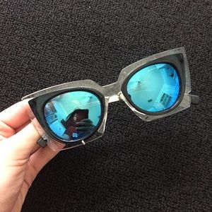 Clear reflective blue cat eye sunnies
