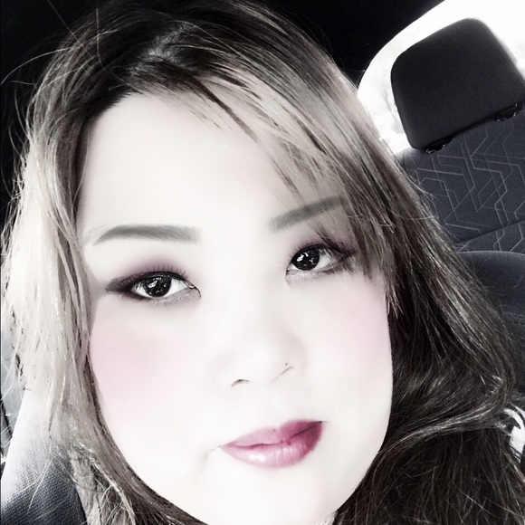 Meet your Posher, Mina - Picture 3 of 4