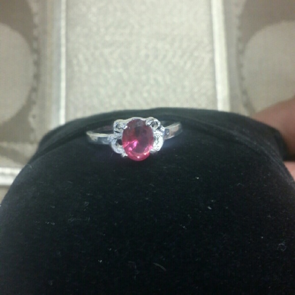 Charming ring (July Birthstone)