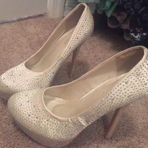 Champagne diamond pumps