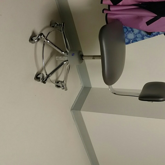 Meet your Posher, Pat - Picture 1 of 1