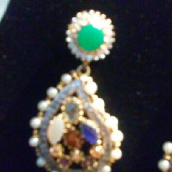 Earrings - Picture 3 of 3