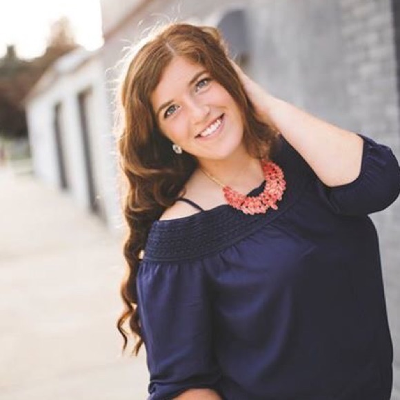 Meet the Posher Other - Meet your Posher, Alexis