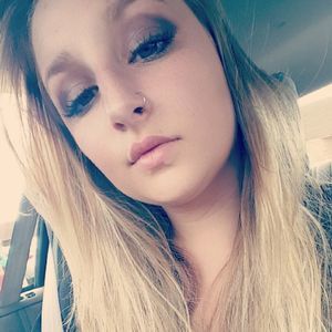 Meet your Posher, Kelli