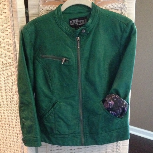 Jackets & Blazers - Emerald green faux leather short jack.