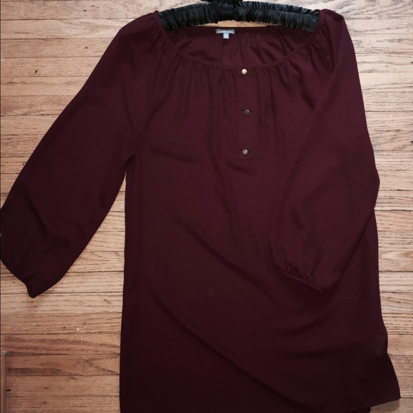 Cute shirt never worn