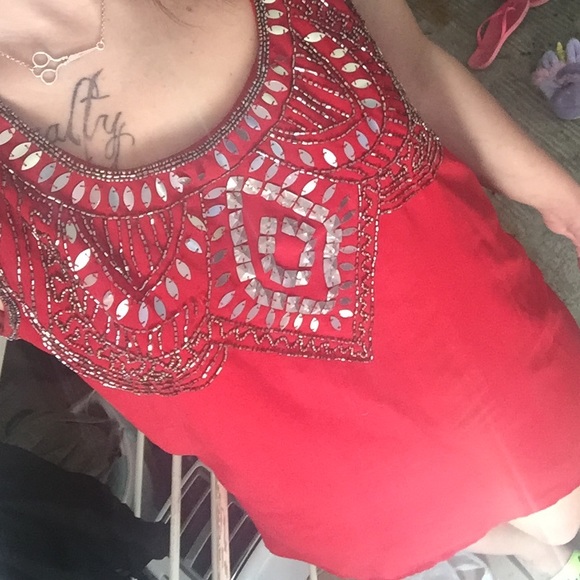 Red hand beaded mini - Picture 2 of 4