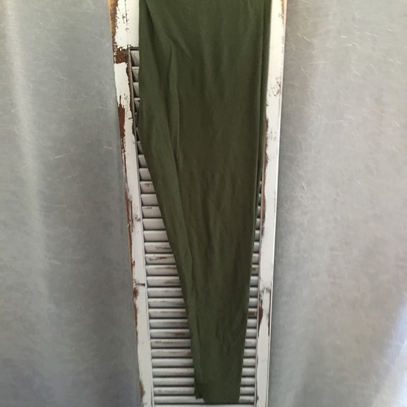 BNWT Army Green LuLaRoe Leggings