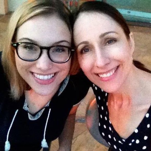 Meet your Posher, Debi