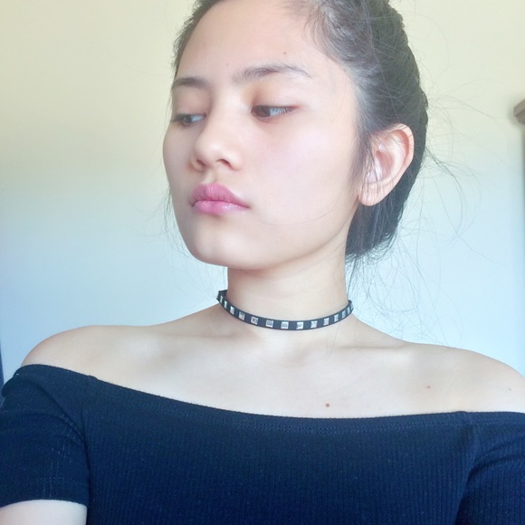 Studded necklace choker - Picture 1 of 3