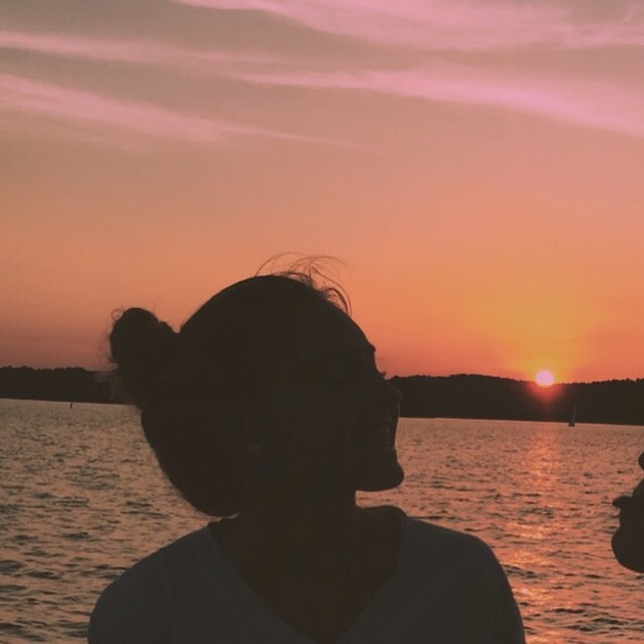 Meet your Posher, Rachel - Picture 1 of 1